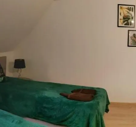 Apartmán Under The Hill 3 *