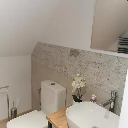 Apartment Under The Hill 3