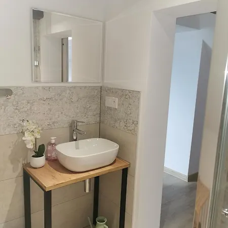 Under The Hill 3 * Bad Muskau