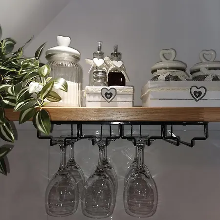 Under The Hill 3 Daire *