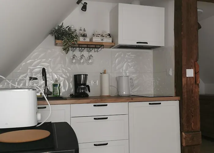 Under The Hill 3 Mużaków