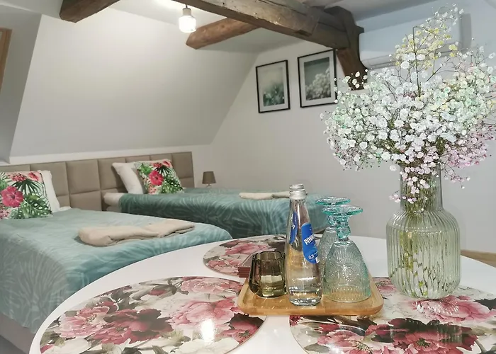 Apartament Under The Hill 3 Mużaków