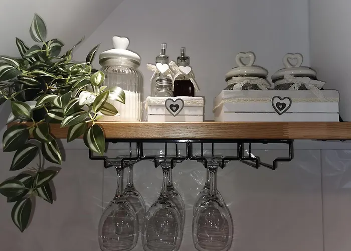 Under The Hill 3 Apartament *