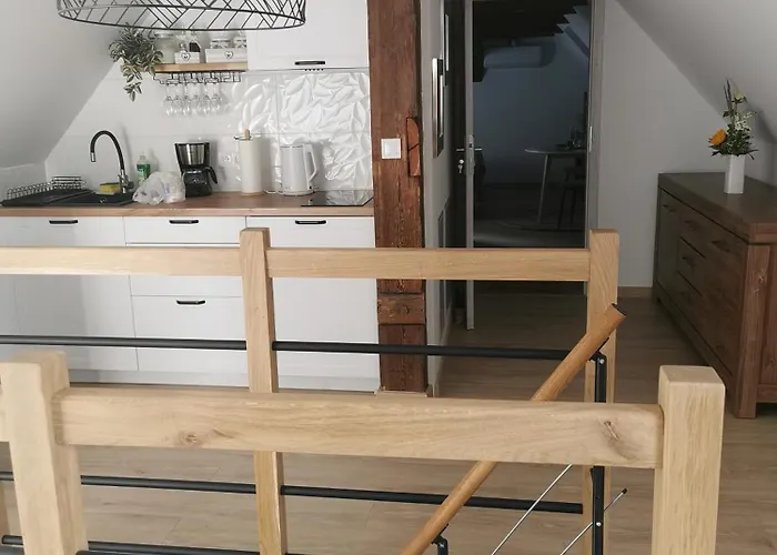 Under The Hill 3 Apartament *