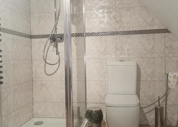 Under The Hill 3 Apartament Mużaków